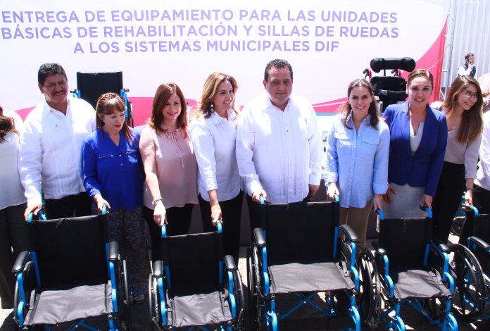 4 dif los cabos recibe apoyos de dif nacional y estatal